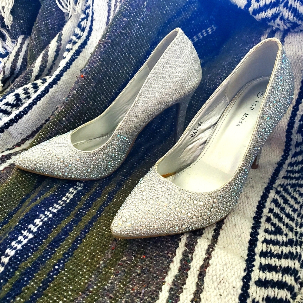 Sparkle pumps